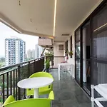 Apto com lazer prox a Praia da Barra da Tijuca RJ